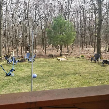 Serenity And Fun All In One In This Cozy Pocono Cabin جيم ثورب المظهر الخارجي الصورة