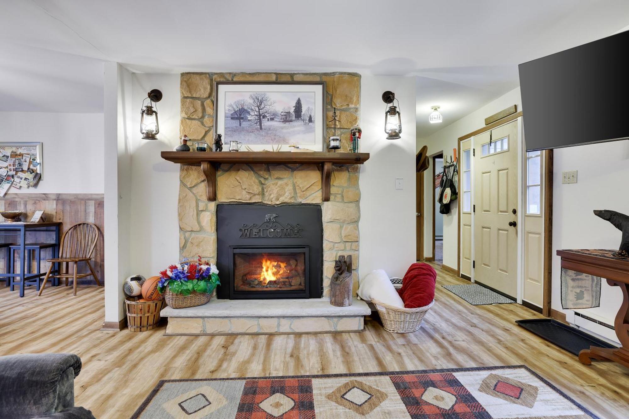 Serenity And Fun All In One In This Cozy Pocono Cabin جيم ثورب المظهر الخارجي الصورة