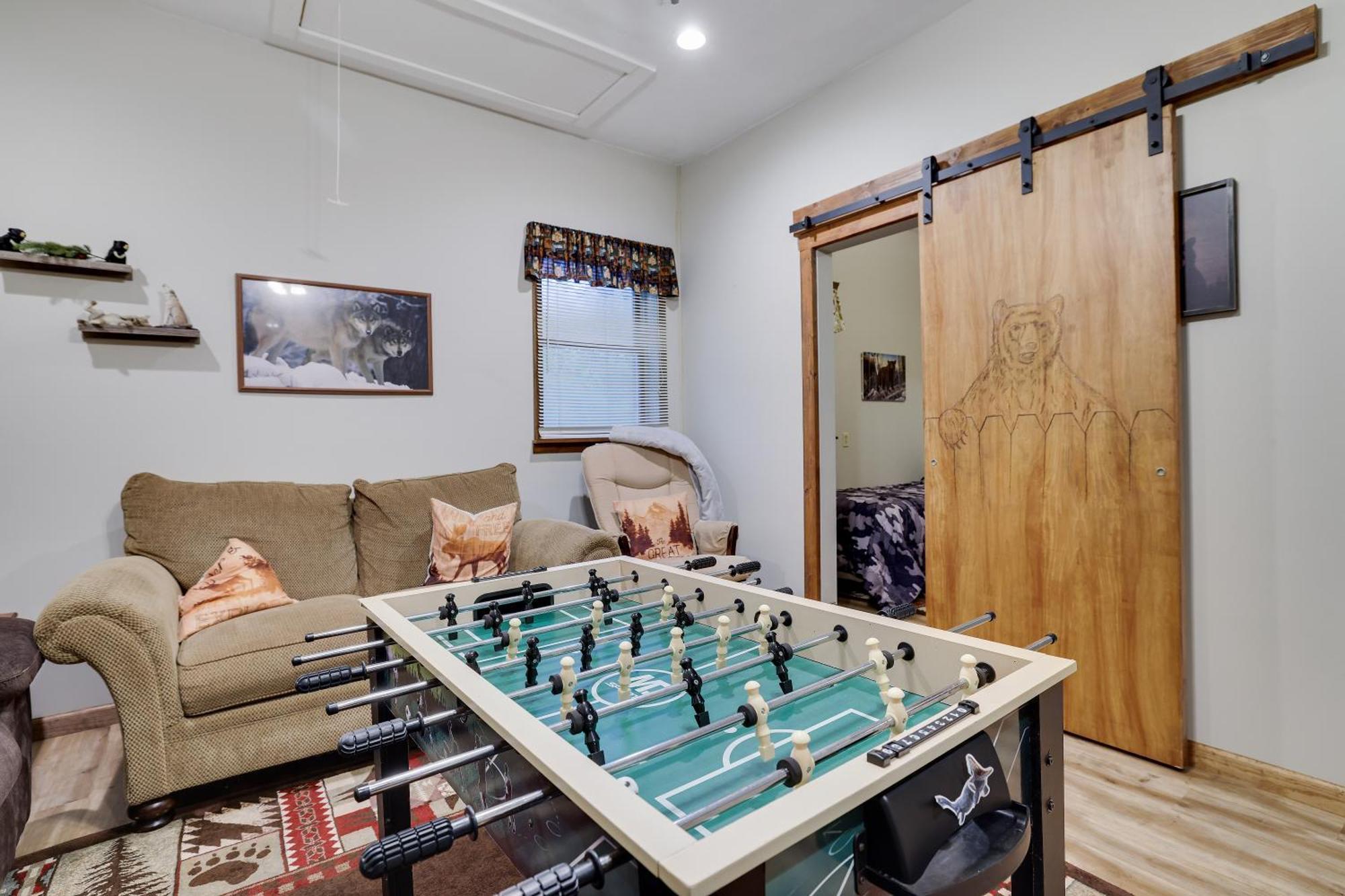 Serenity And Fun All In One In This Cozy Pocono Cabin جيم ثورب المظهر الخارجي الصورة