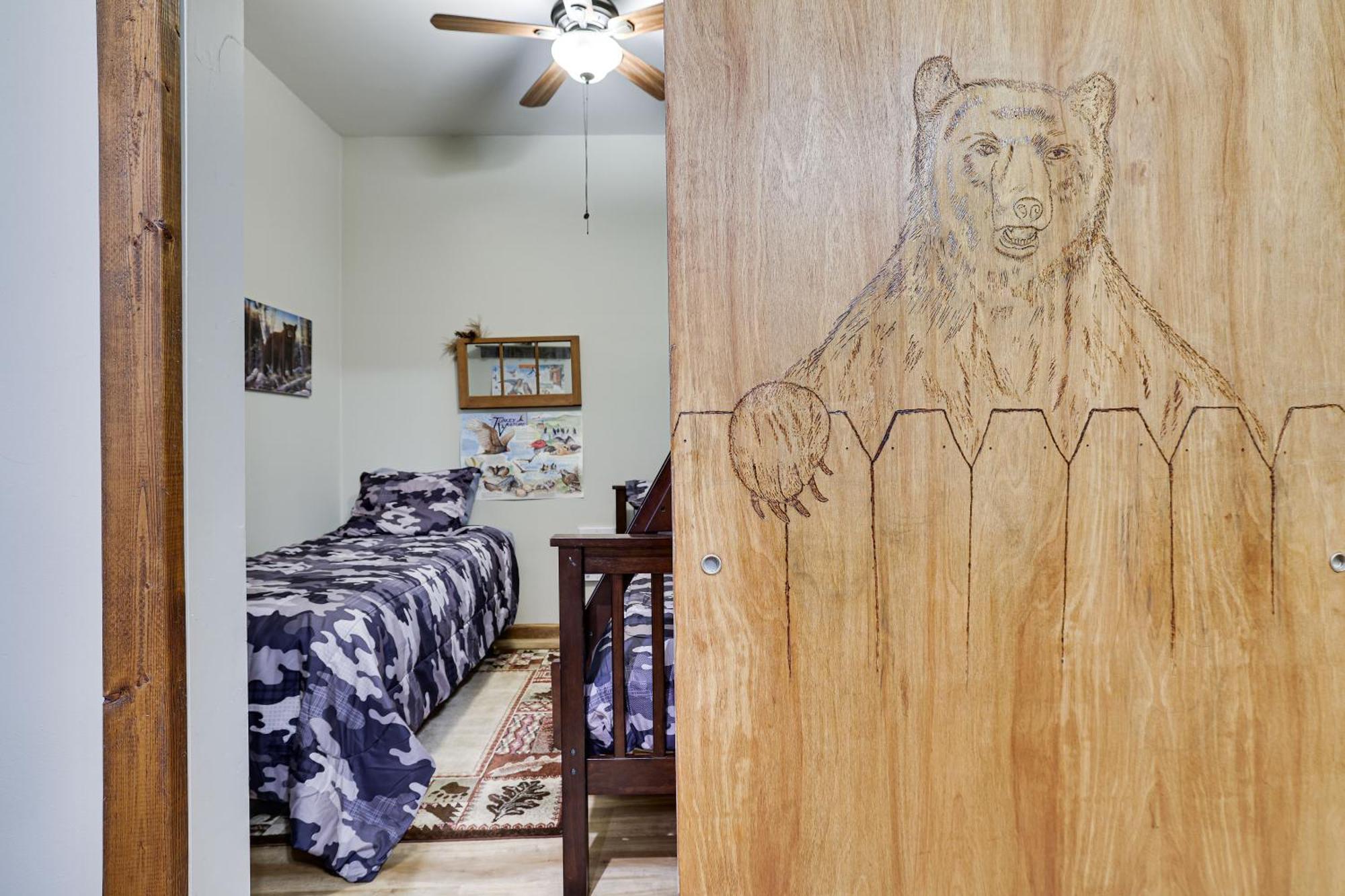 Serenity And Fun All In One In This Cozy Pocono Cabin جيم ثورب المظهر الخارجي الصورة